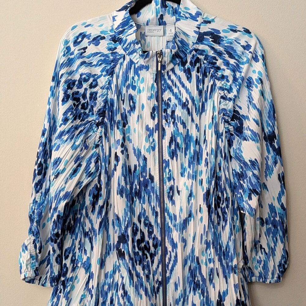 Zenergy by Chico’s Women's Blue Abstract Print Zip-Front Jacket – Size 4